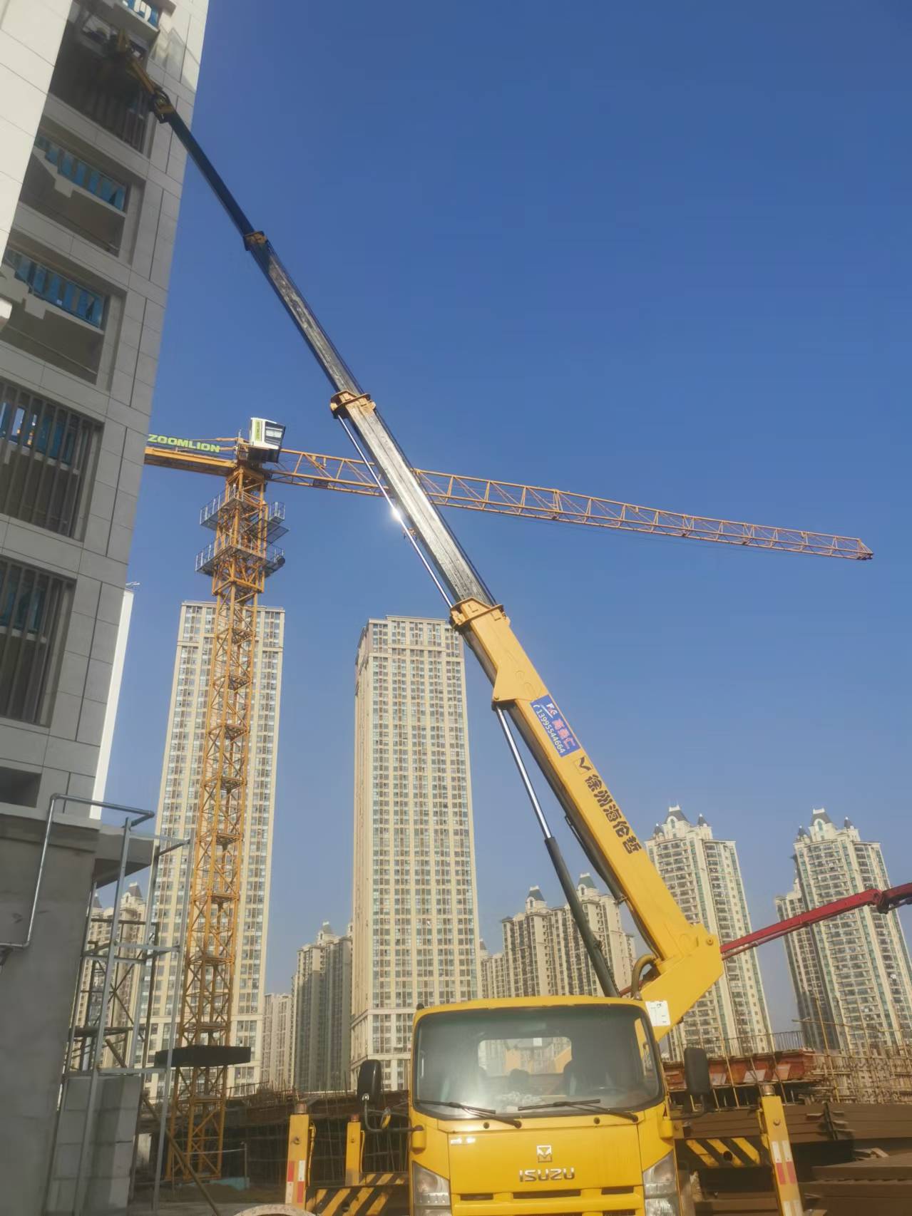 18米高空車(chē)船廠(chǎng)施工現(xiàn)場(chǎng)